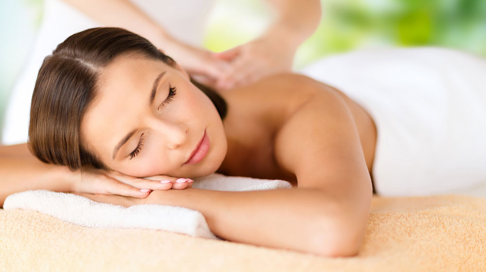 massage landhotelaltemuehle shutterstock